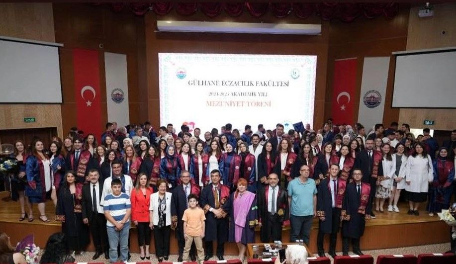 ECZAKDER Başkanı Mezuniyet Törenlerinde