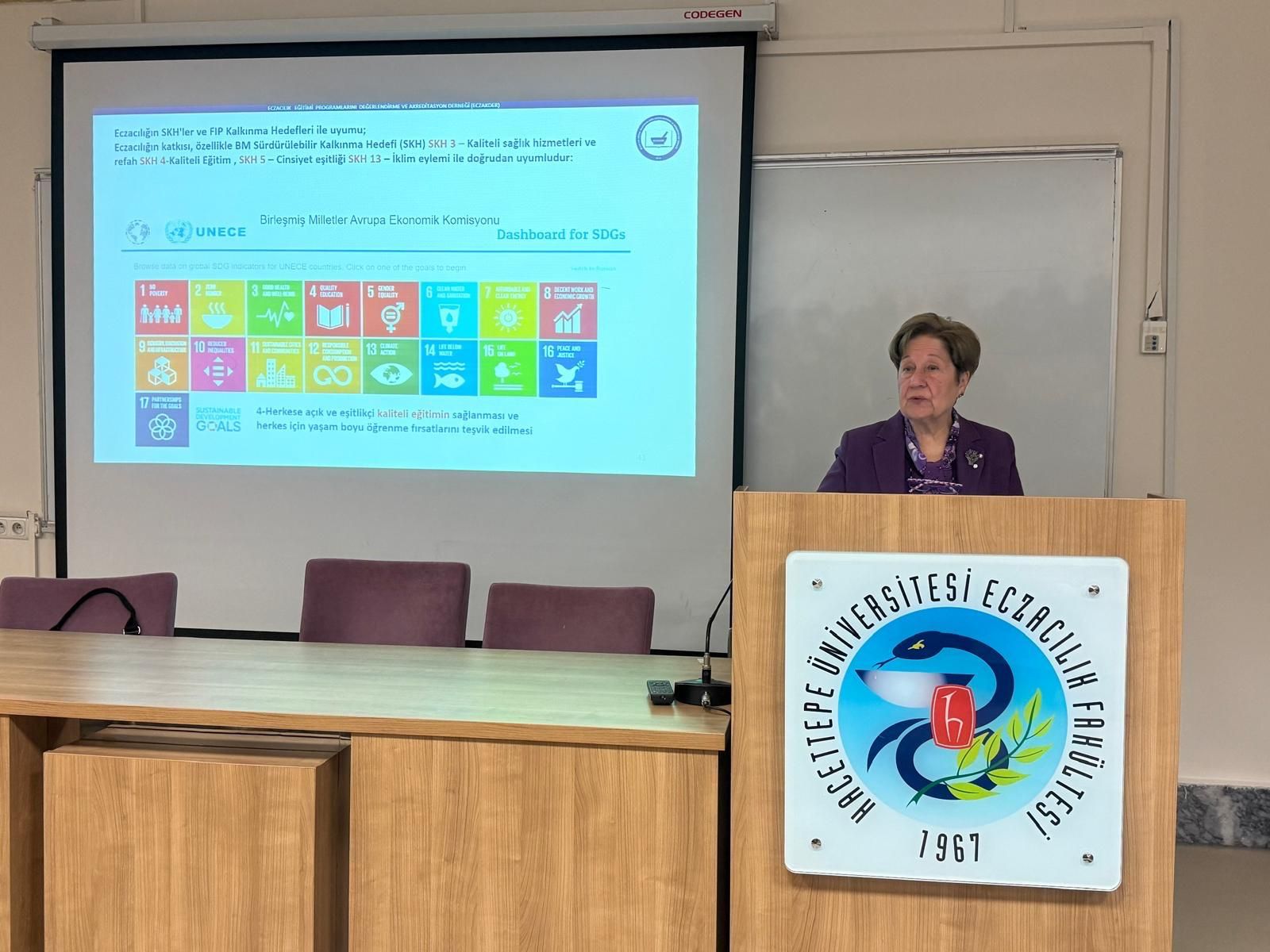 ECZAKDER Başkanı Hacettepe Üniversitesinde Yönelme Dersine Konuk Oldu